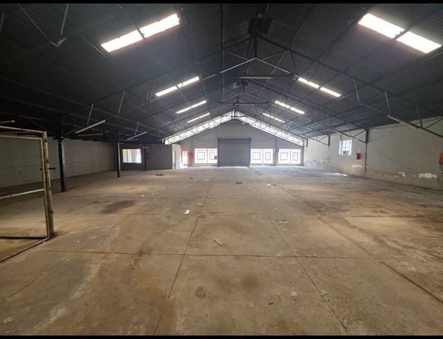 700M² WAREHOUSE TO LET IN ALRODE